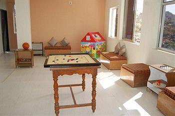 Hotel Karnavati 3*