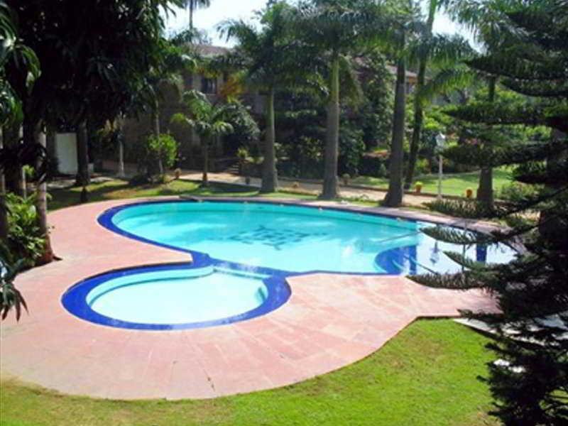 Hotel Cama Rajputana Club 4*