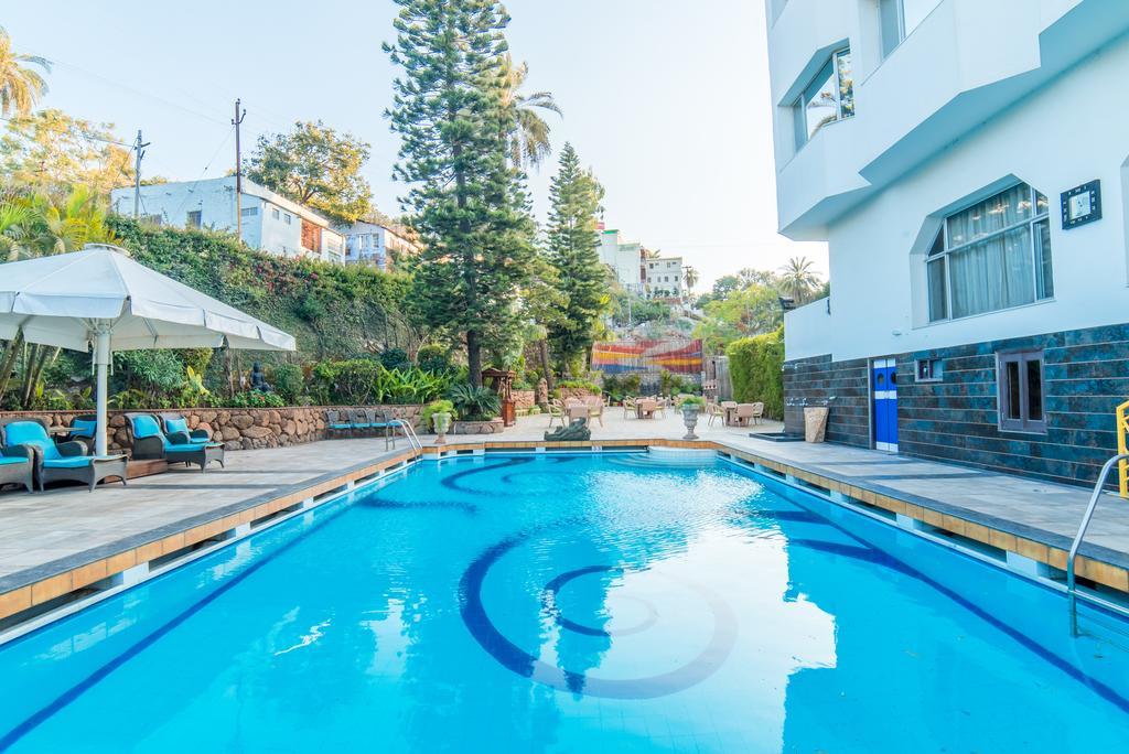 Hotel Hillock Mount Abu