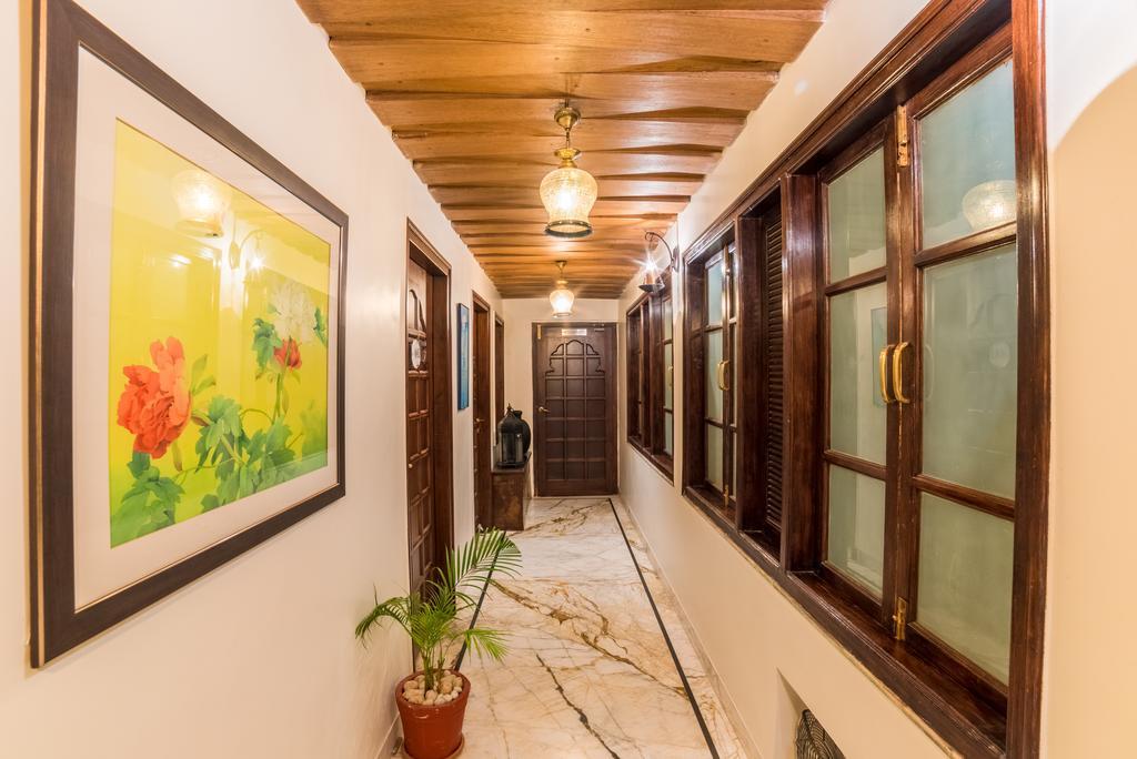Hillock Hotel