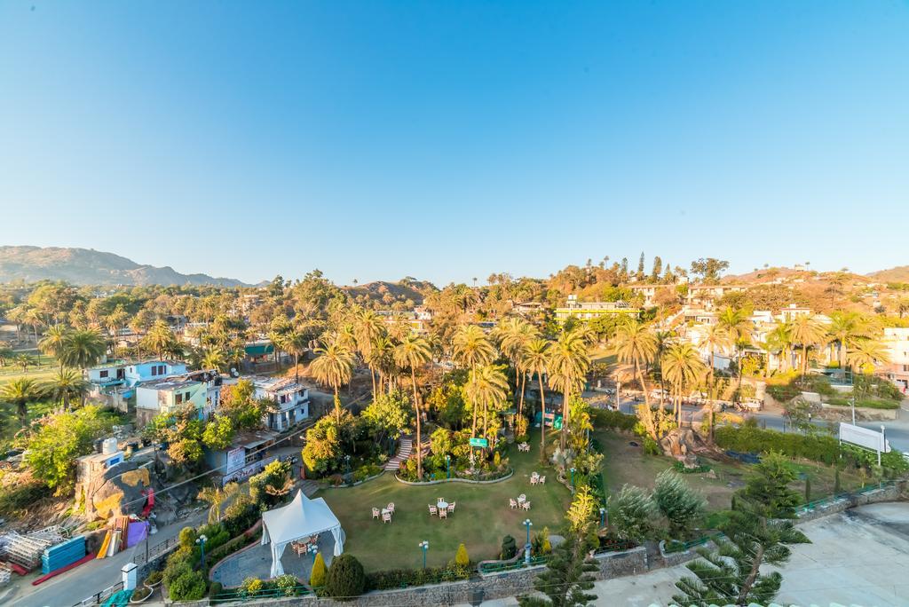 Hillock Hotel 4*