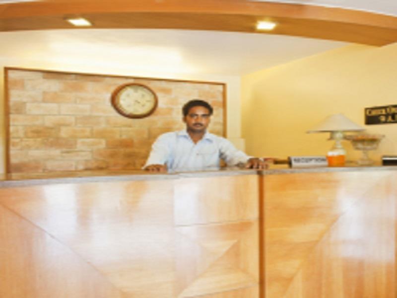 Oyo 13552 Aradhana 3* Mount Abu