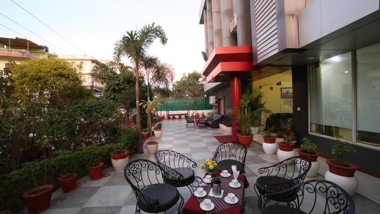 Yorkshire Hotel Mount Abu