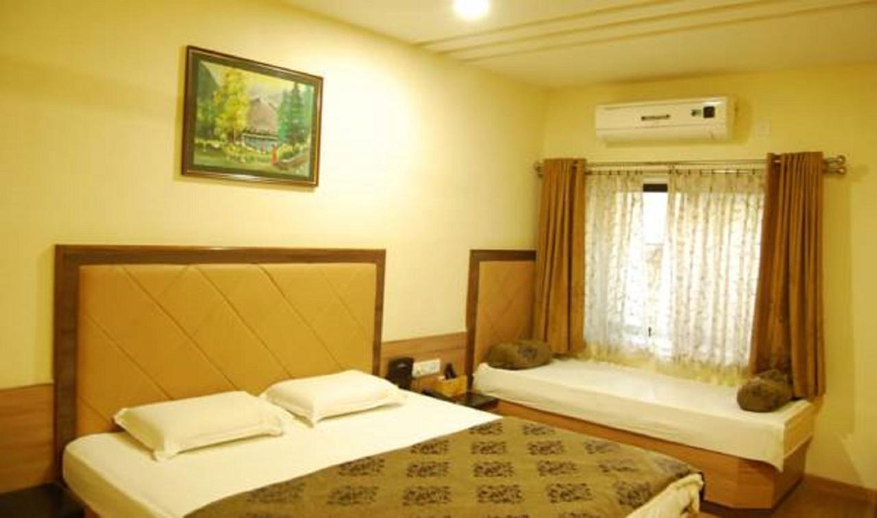 Hotel Savera Palace 2*