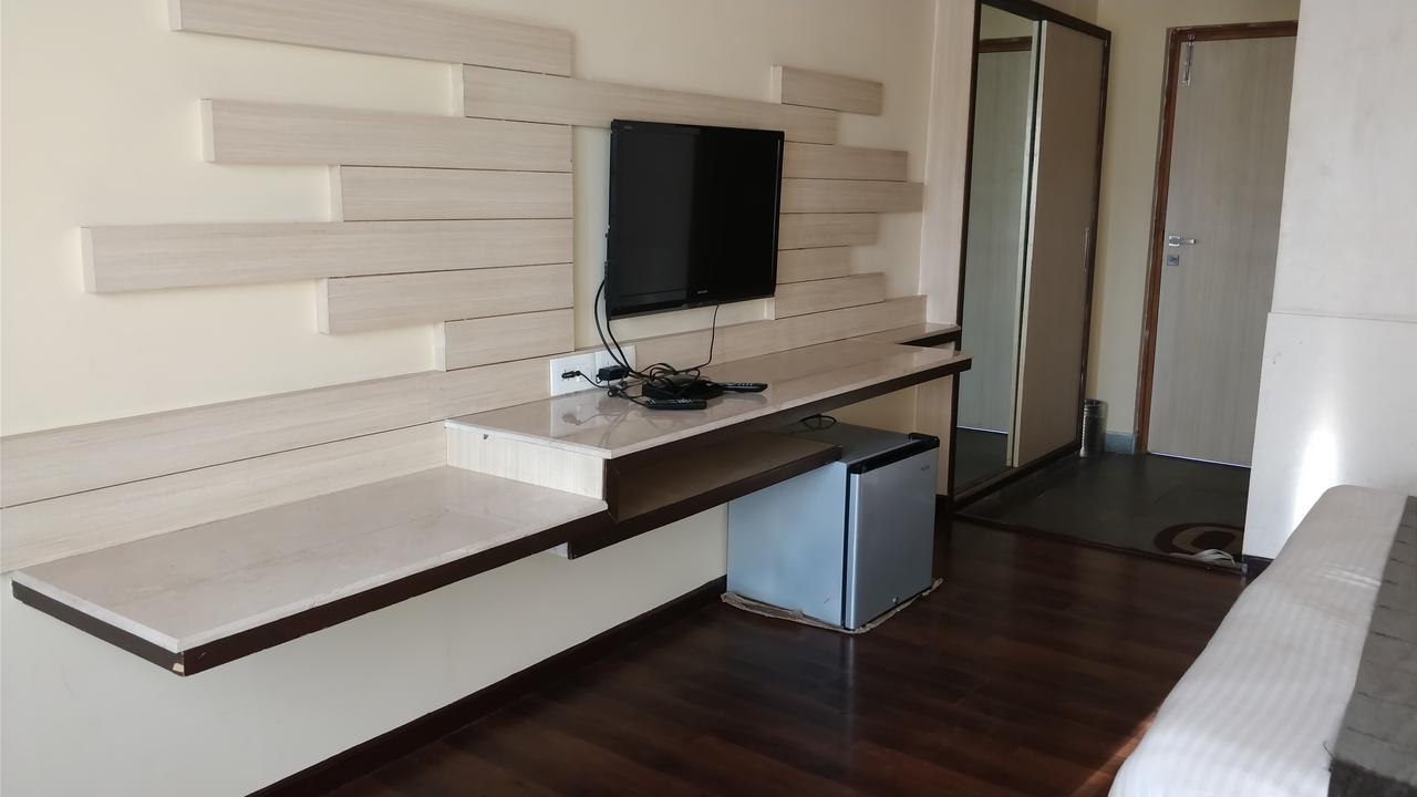 Hotel Mount Regency