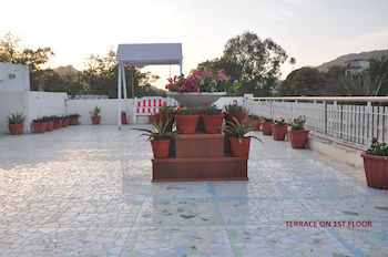 Karnavati Hotel Mount Abu