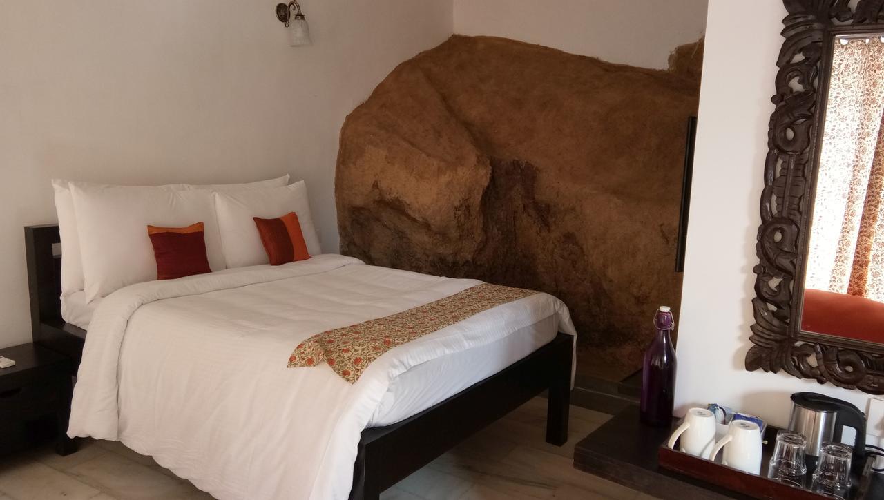 Hotel Saagasa Ratan Mount Abu