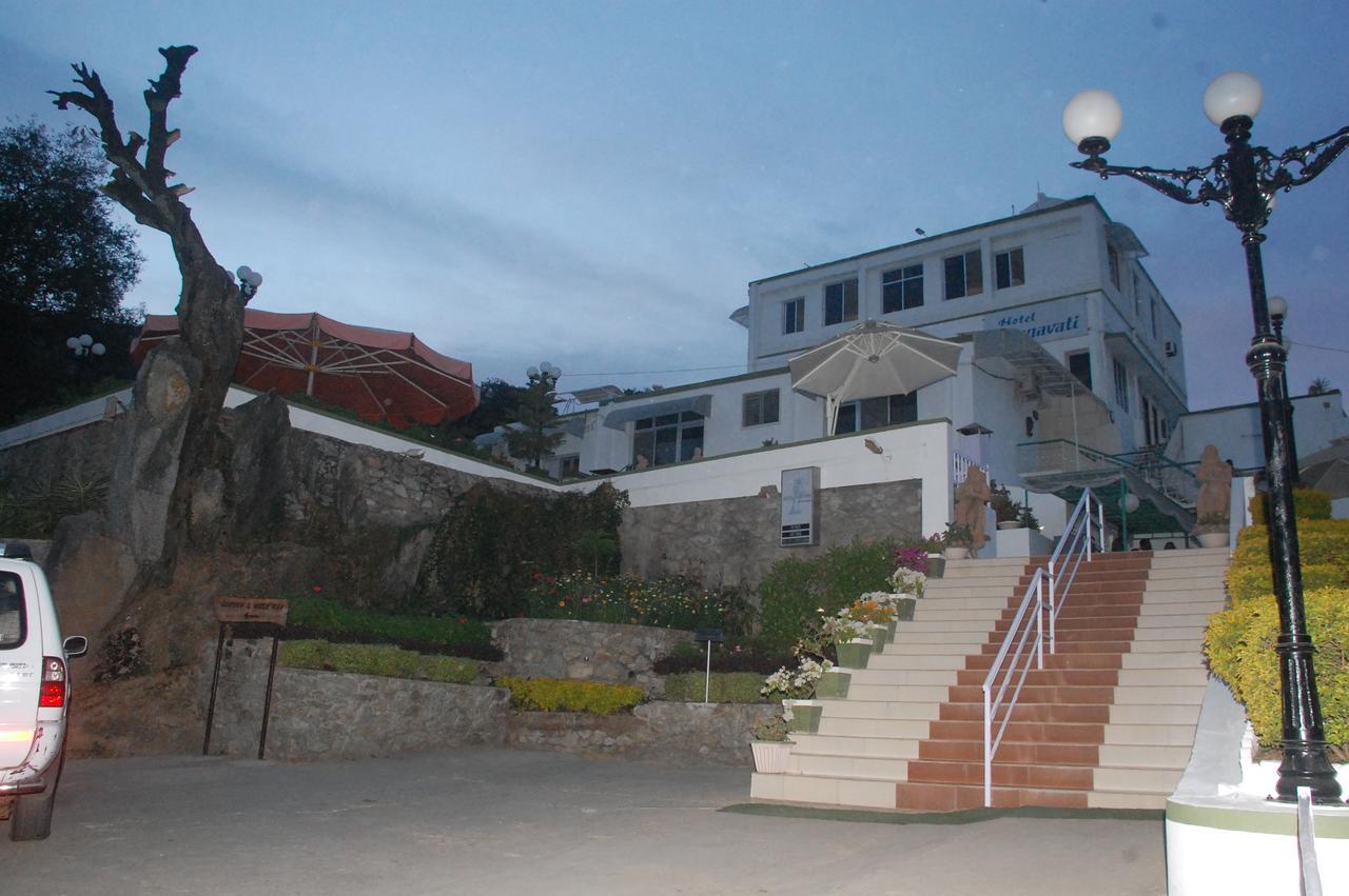 Karnavati Hotel 3*