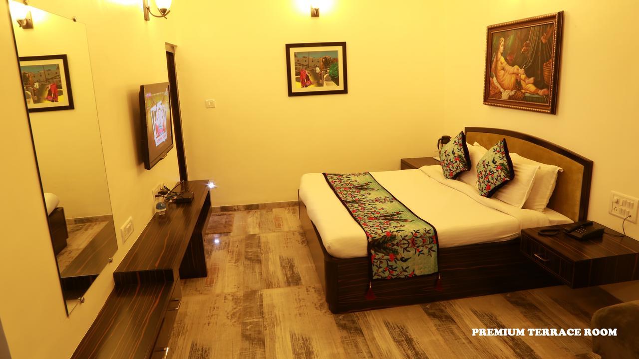 Karnavati Hotel
