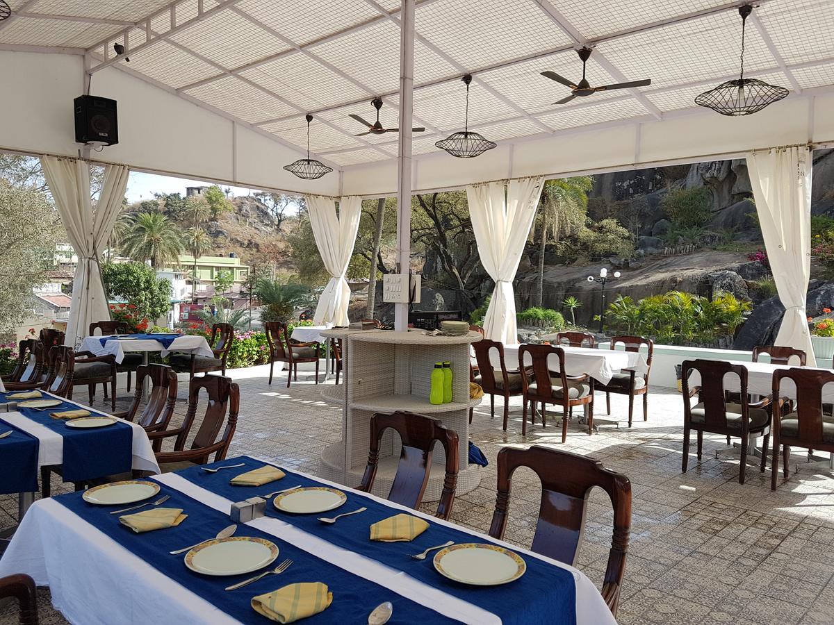 Hotel Karnavati