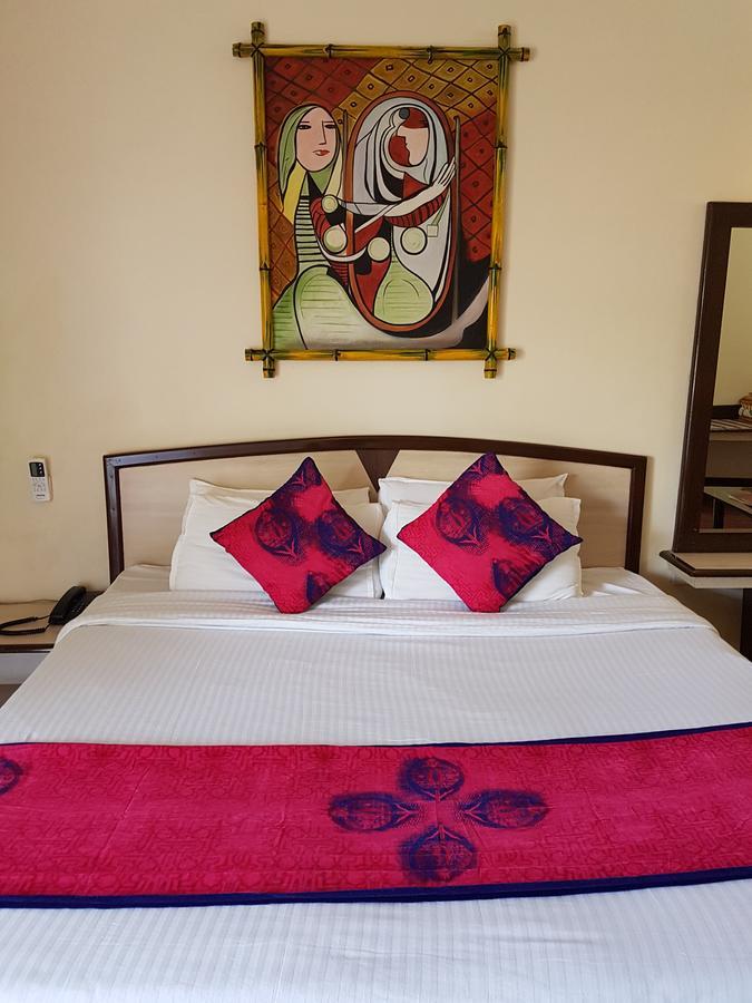 Karnavati Hotel