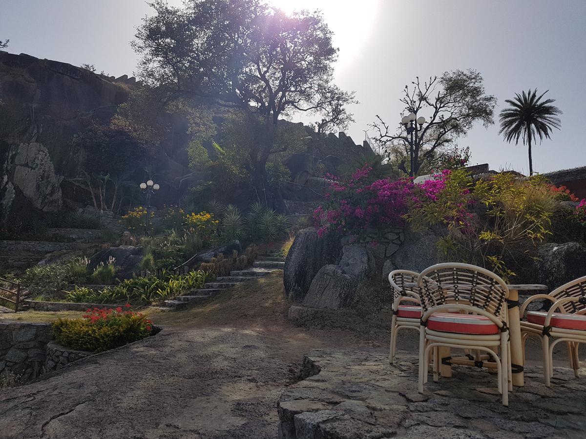 Hotel Karnavati 3*