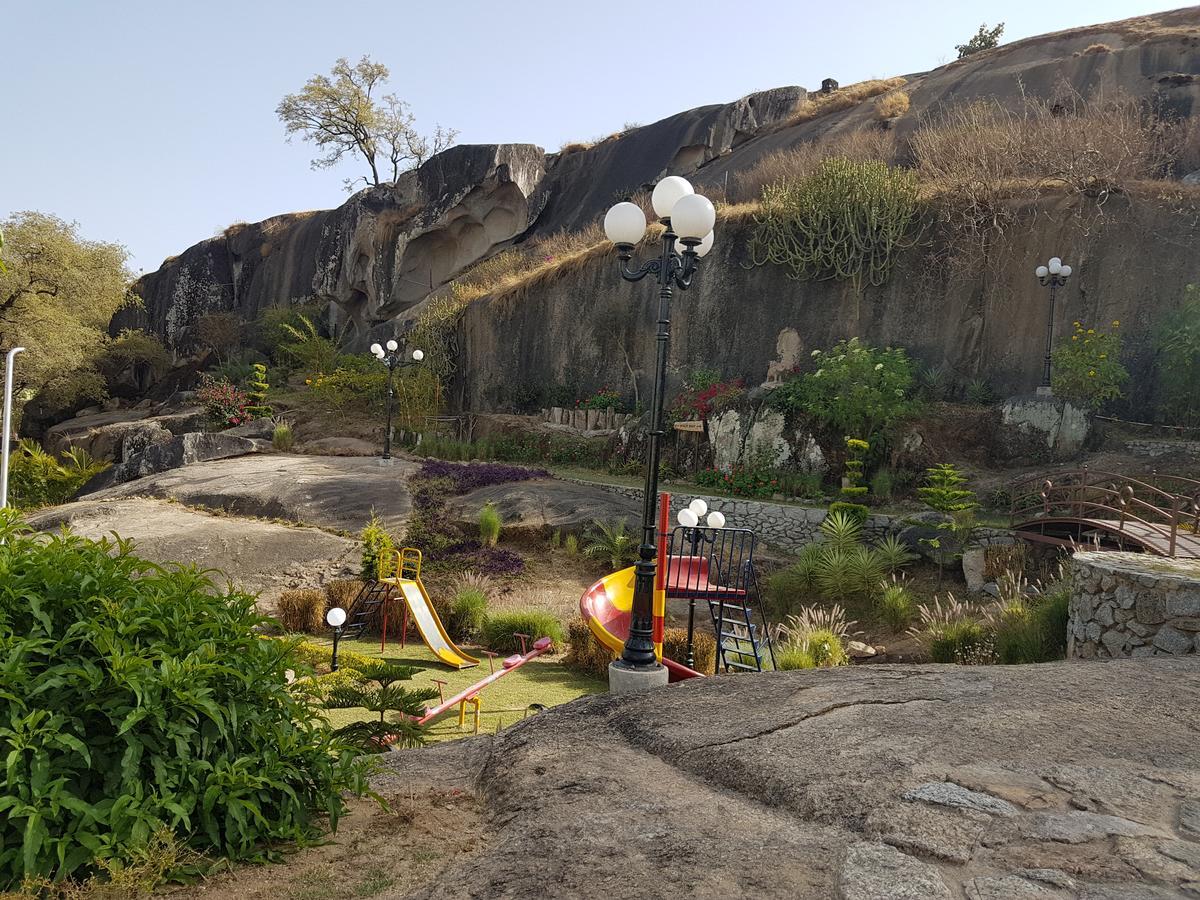 Karnavati Hotel 3*