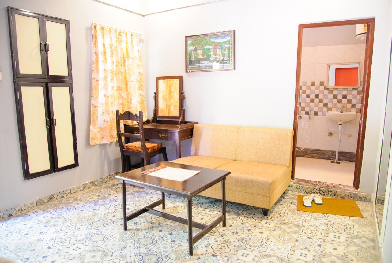 Krishna Niwas - A Heritage House Since 1924 3*