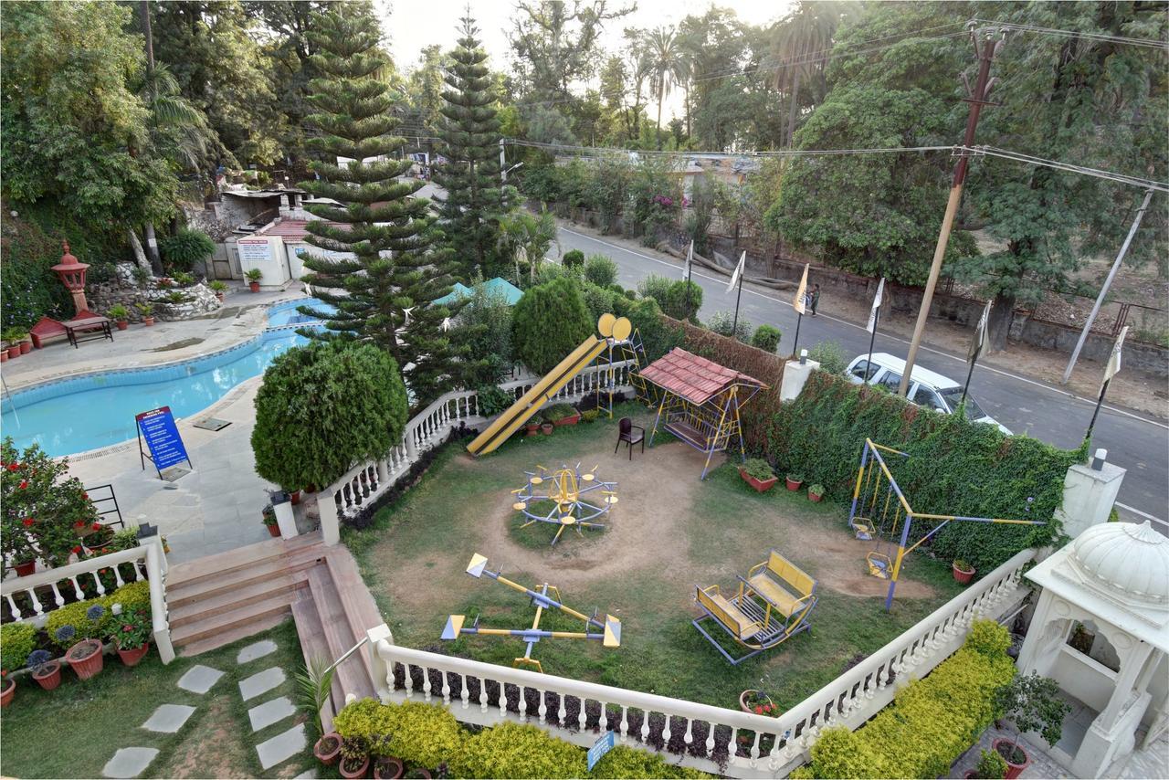 Savera Palace 2* Mount Abu