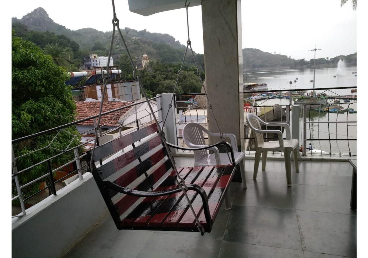 Lake View Hotel
