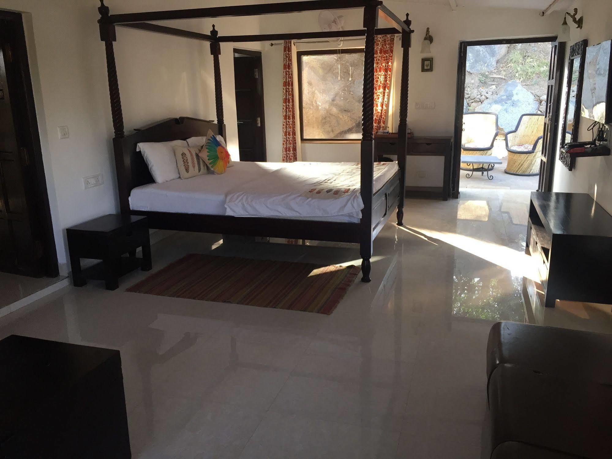 Saagasa Ratan Hotel Mount Abu
