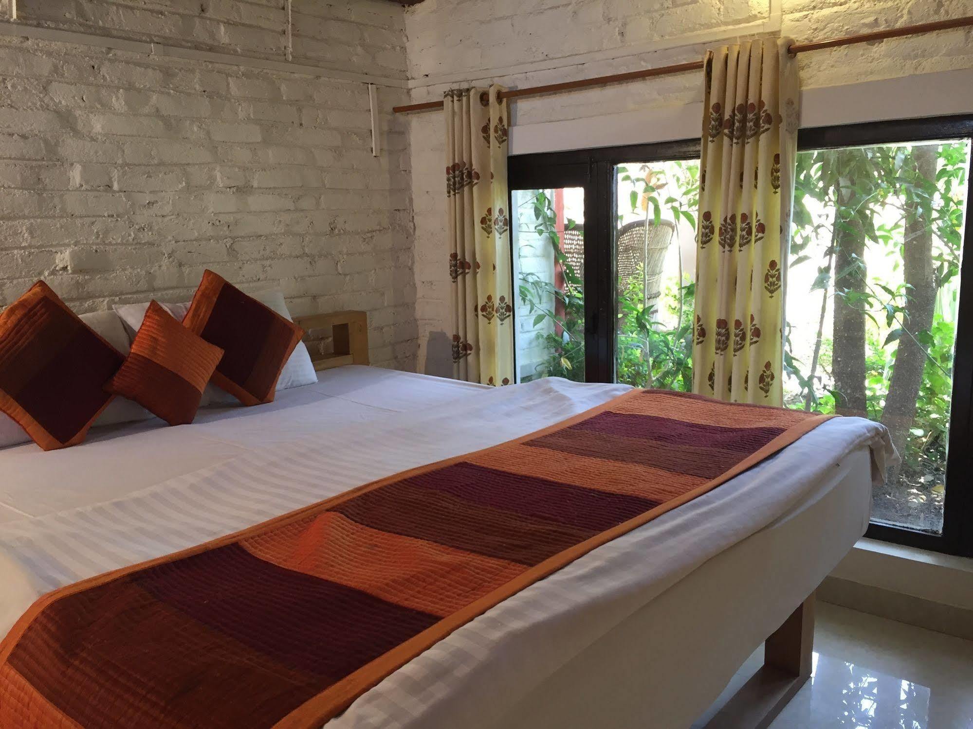 Hotel Saagasa Ratan Mount Abu