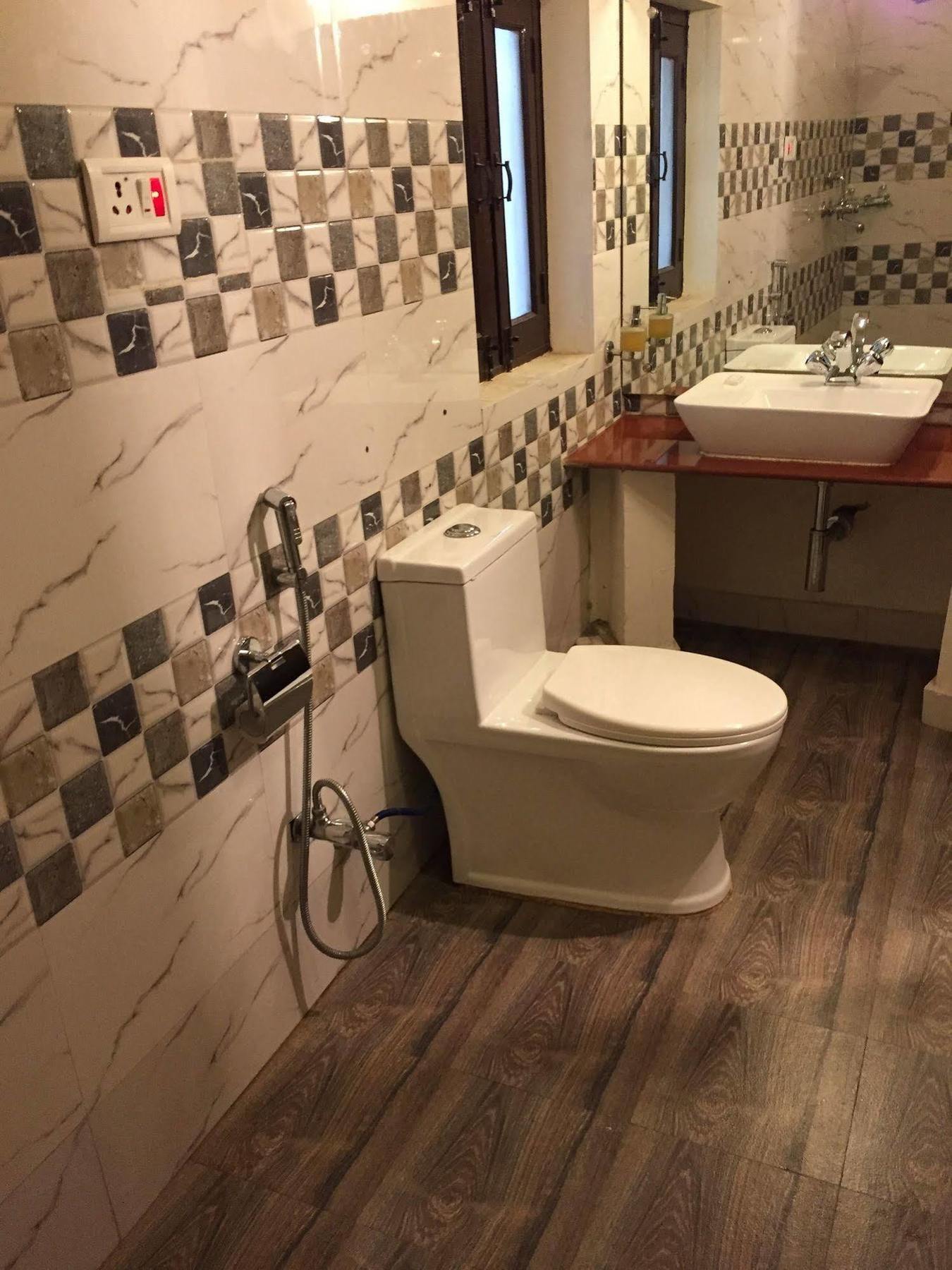 Saagasa Ratan Hotel 3*