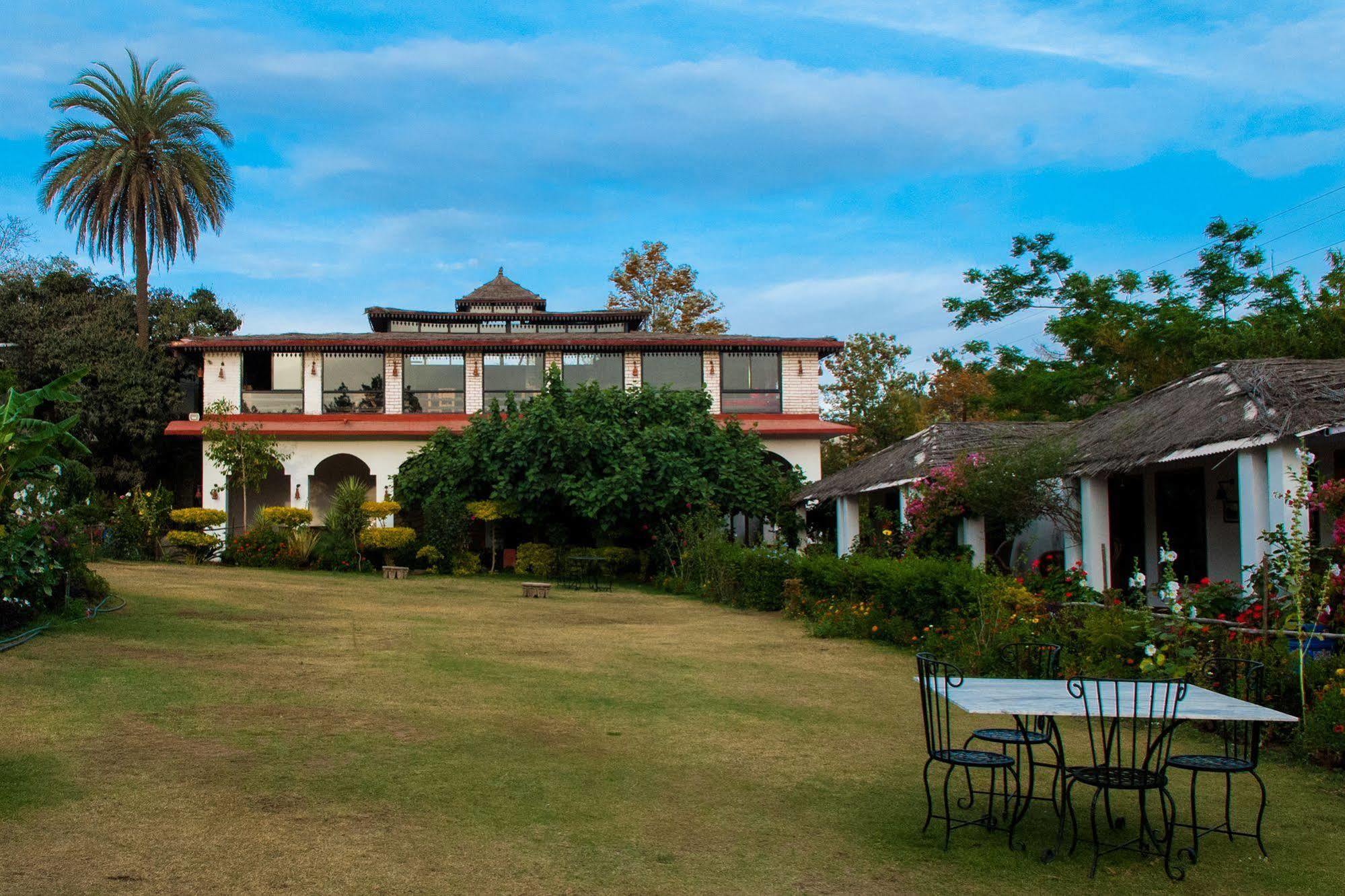 Hotel Saagasa Ratan Mount Abu