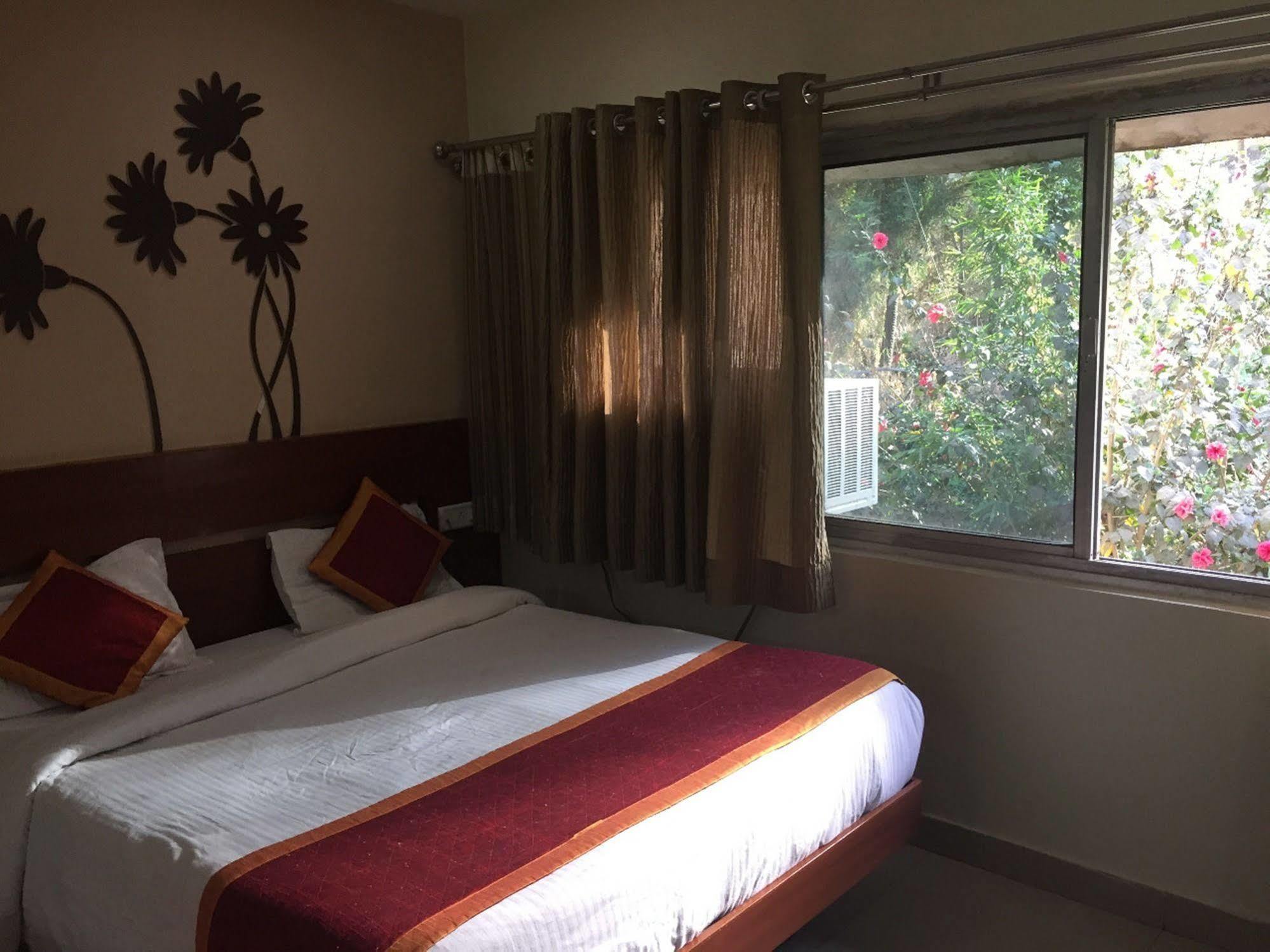 Sunset ,mount Hotel 3*
