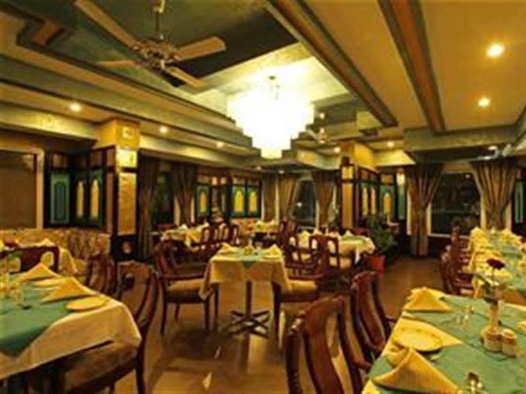 Hillock Hotel 4*
