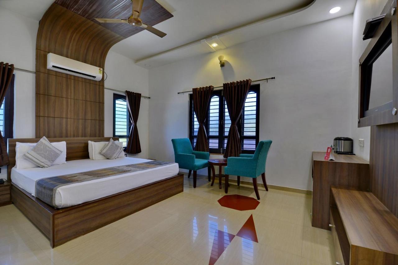 Hotel Golden Berry 3*