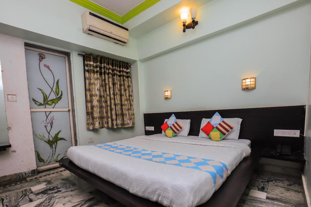 Apartment Oyo 19991 Elegant Babbars Den Mount Abu