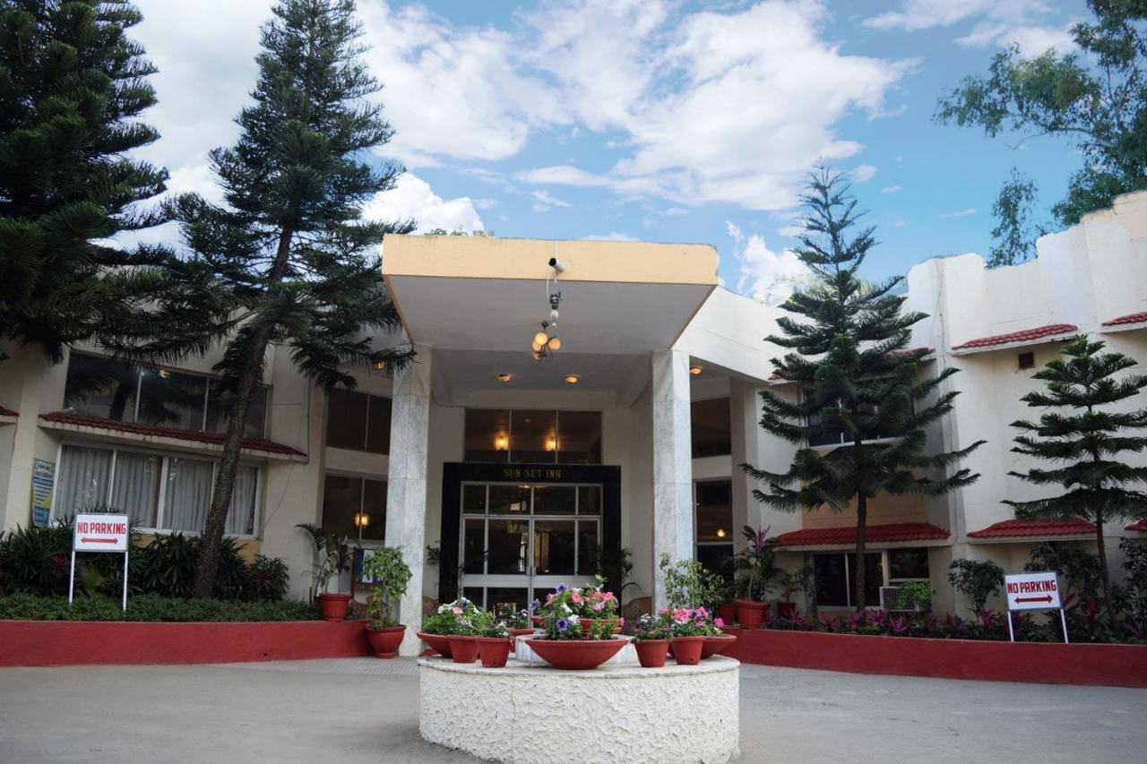 Sunset ,mount Hotel Mount Abu