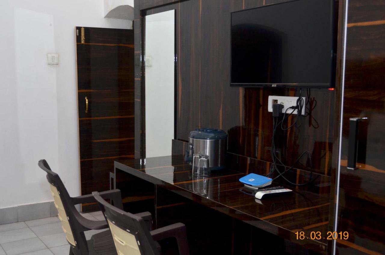 Shanti, Hotel 3*