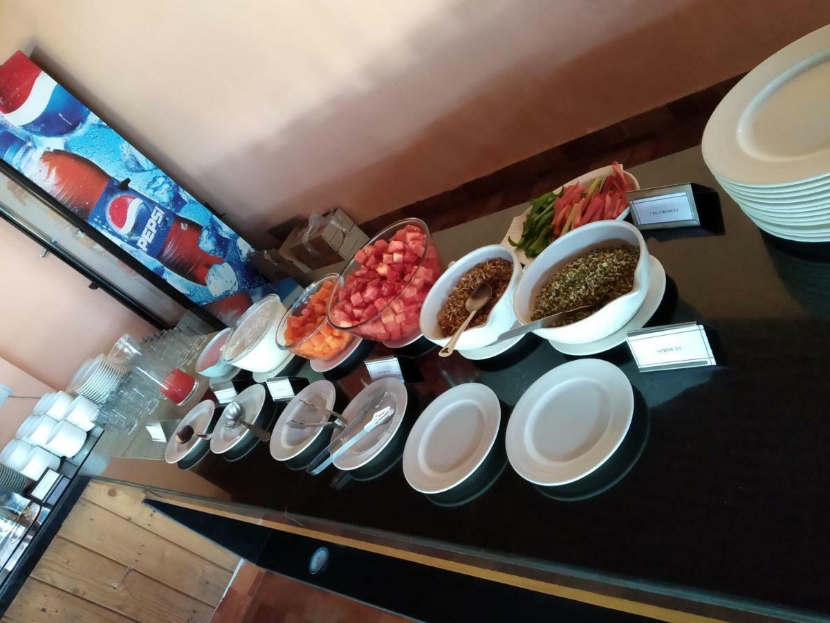 Saagasa Ratan Hotel 3*
