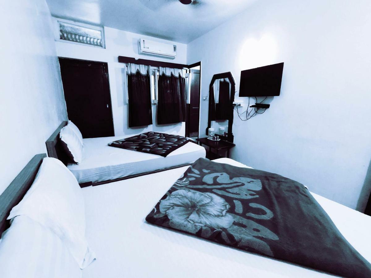 Radhika Palace Hotel 2*