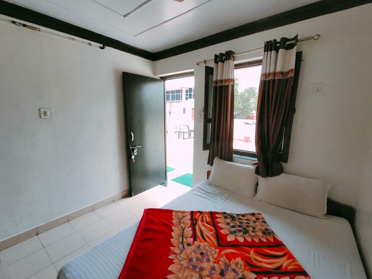 Radhika Palace Hotel Mount Abu