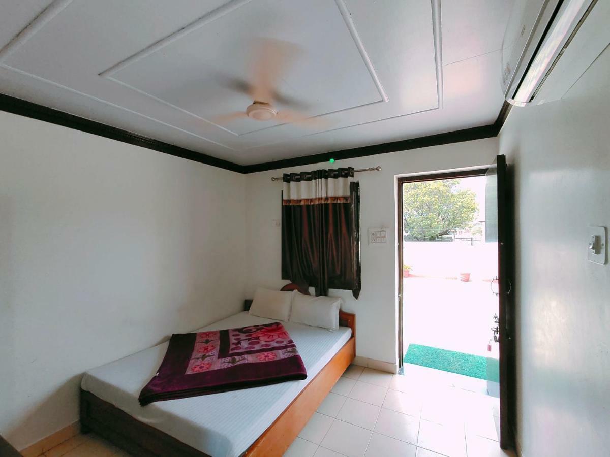 Hotel Radhika Palace 2*