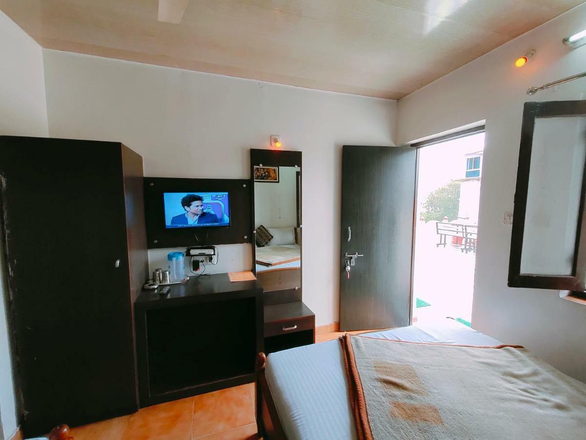 Radhika Palace Hotel Mount Abu