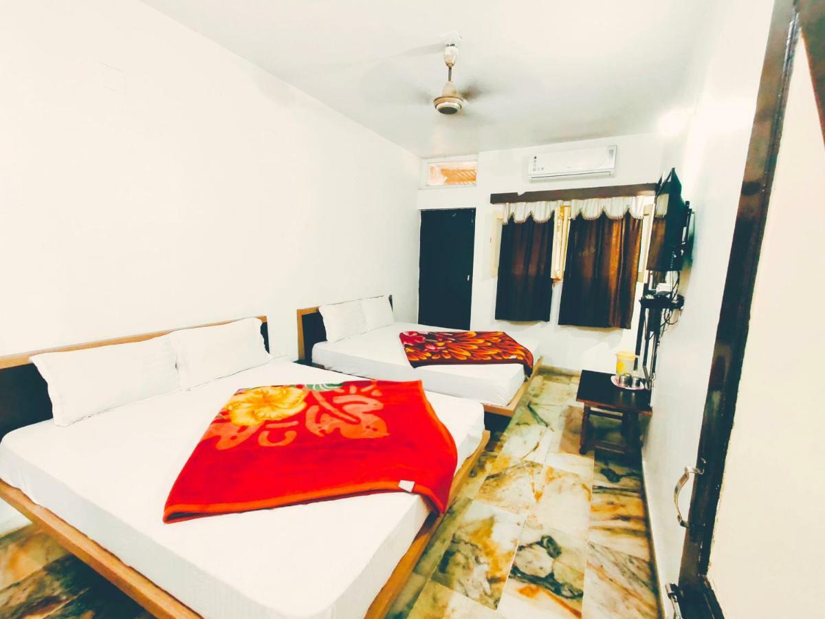 Radhika Palace Hotel