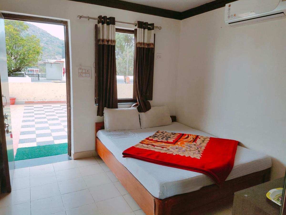 Radhika Palace Mount Abu