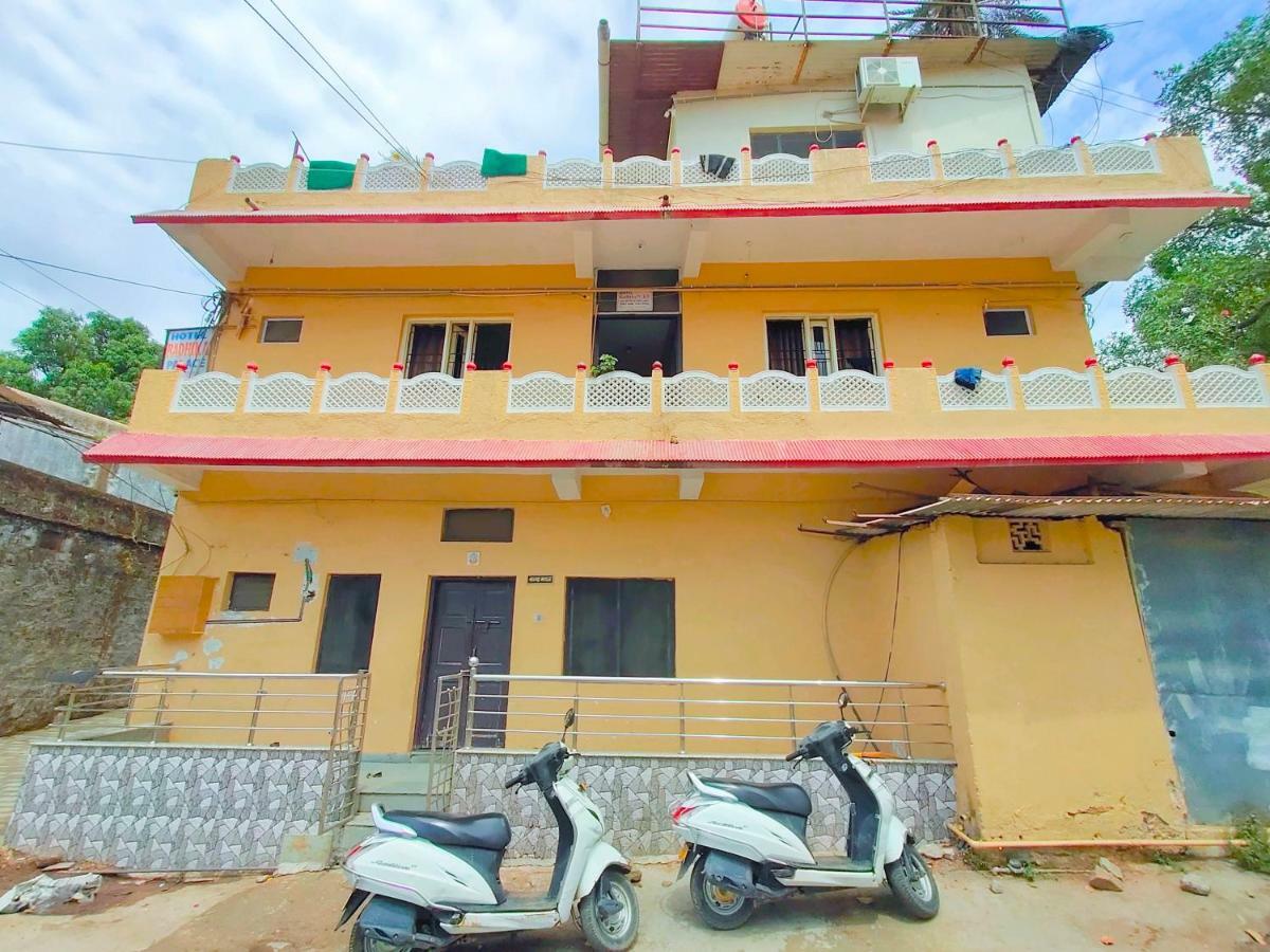 Radhika Palace 2* Mount Abu