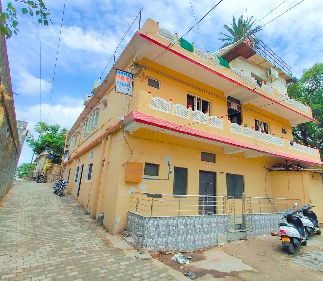 Radhika Palace 2* Mount Abu