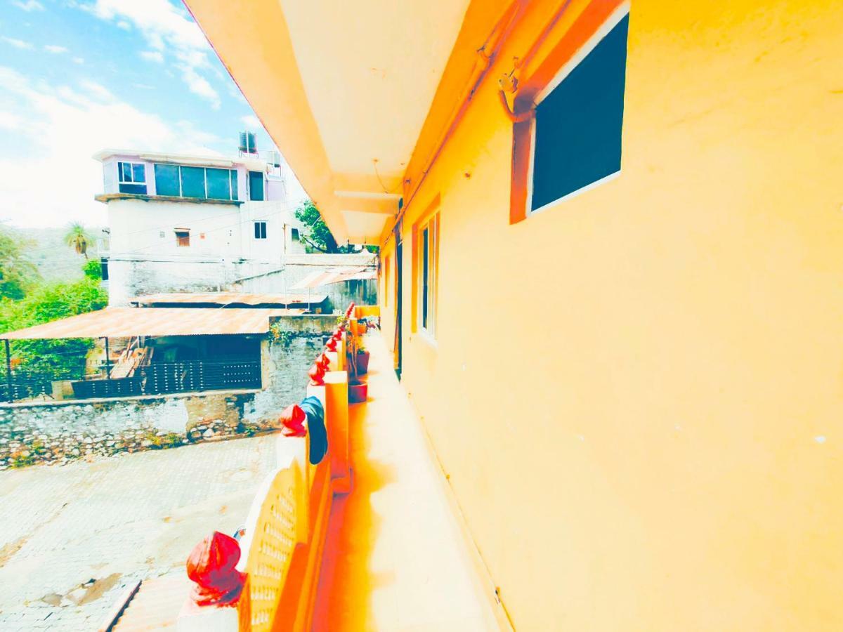 Hotel Radhika Palace Mount Abu