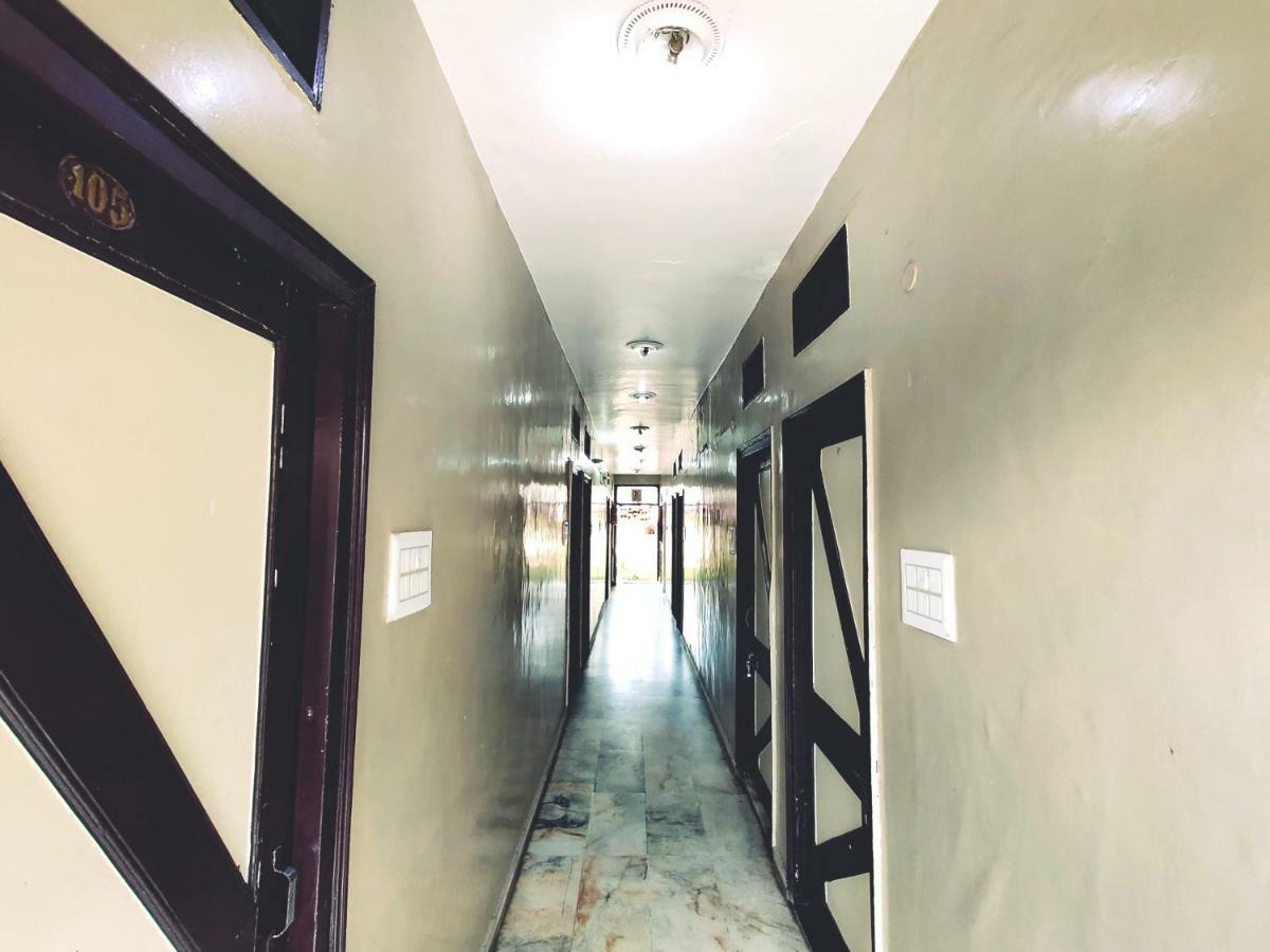 Radhika Palace Hotel 2*