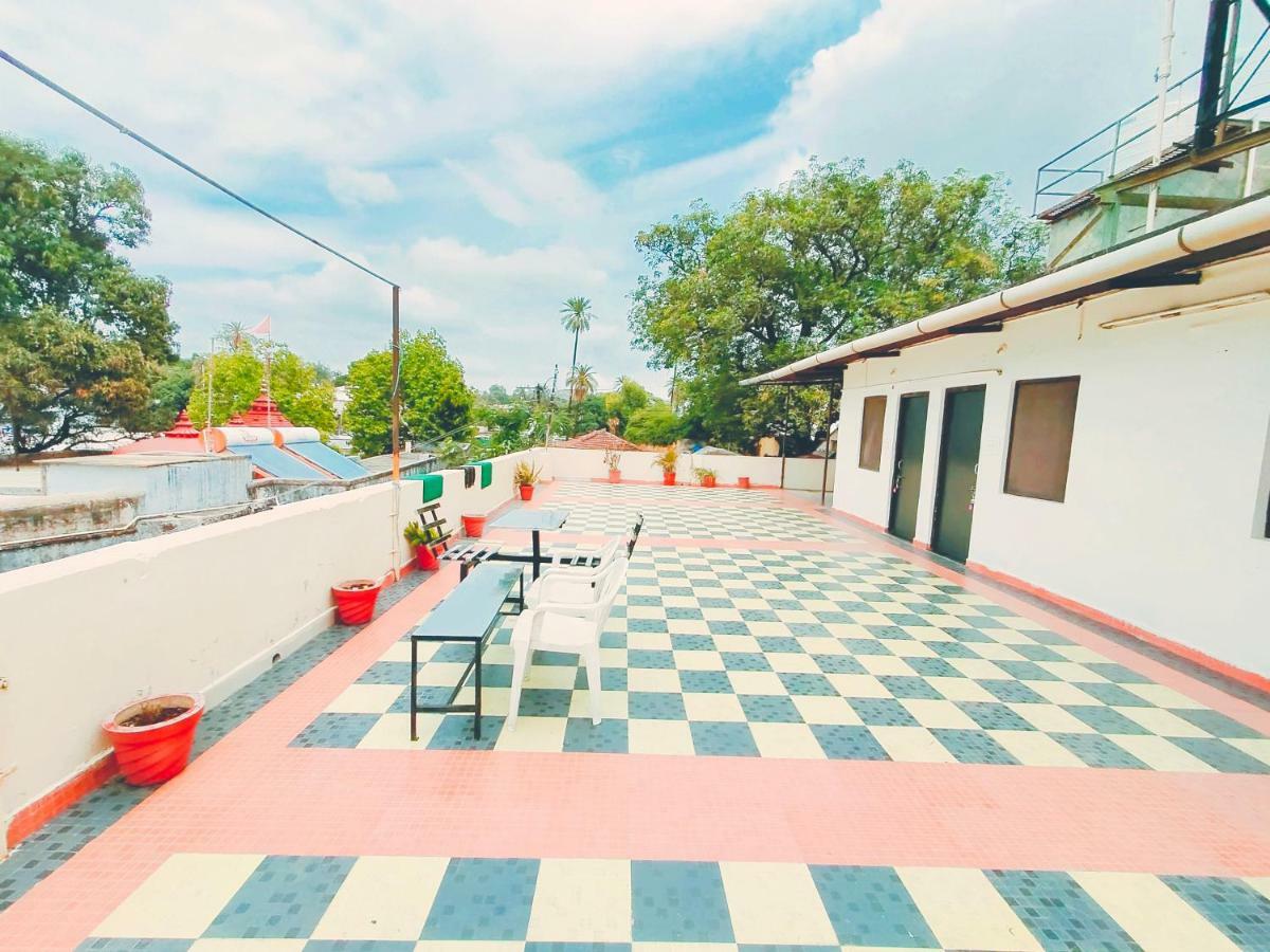 Radhika Palace Hotel 2*