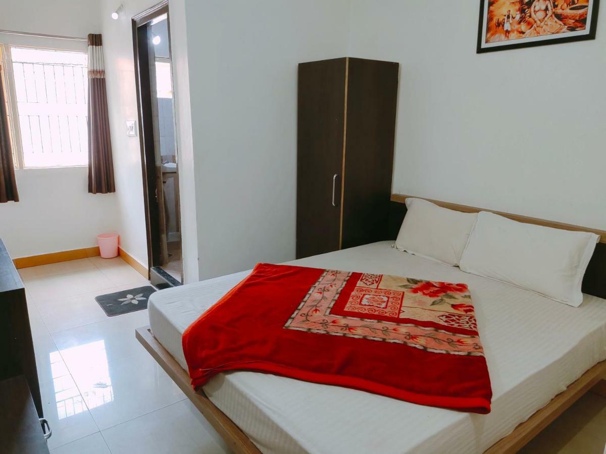 Radhika Palace Hotel