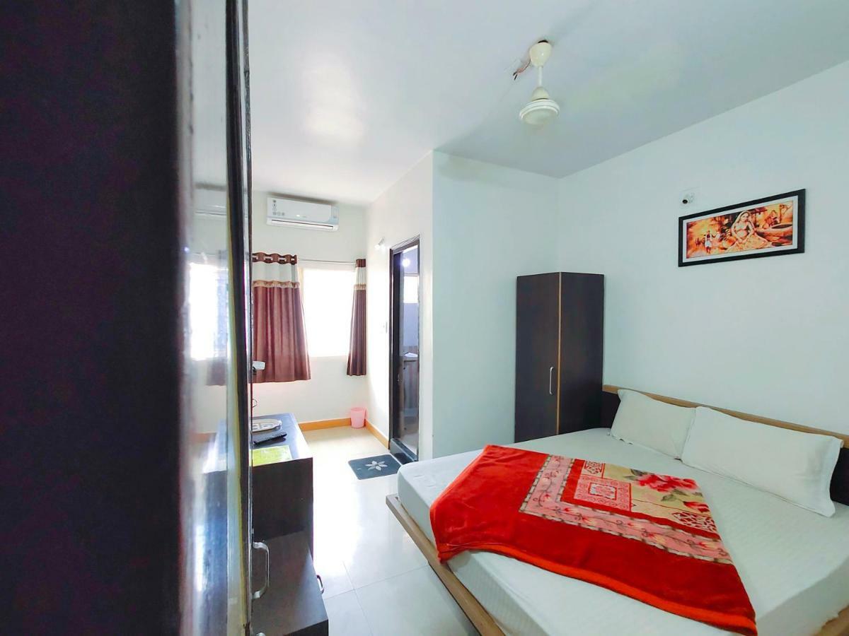 Hotel Radhika Palace 2*