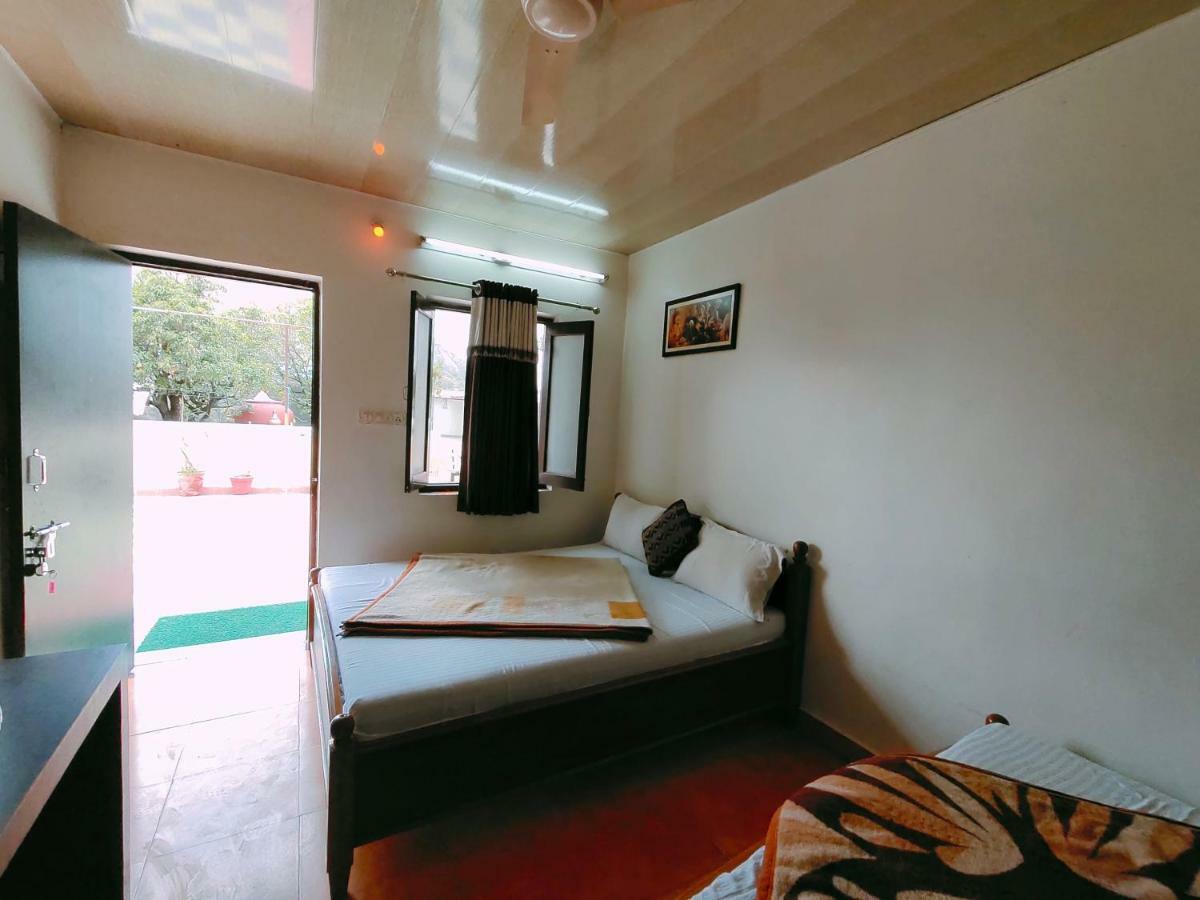 Hotel Radhika Palace Mount Abu