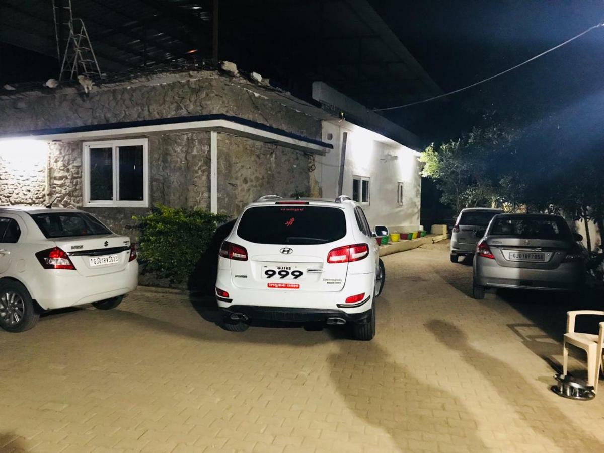 Divine Guest house Mount Abu
