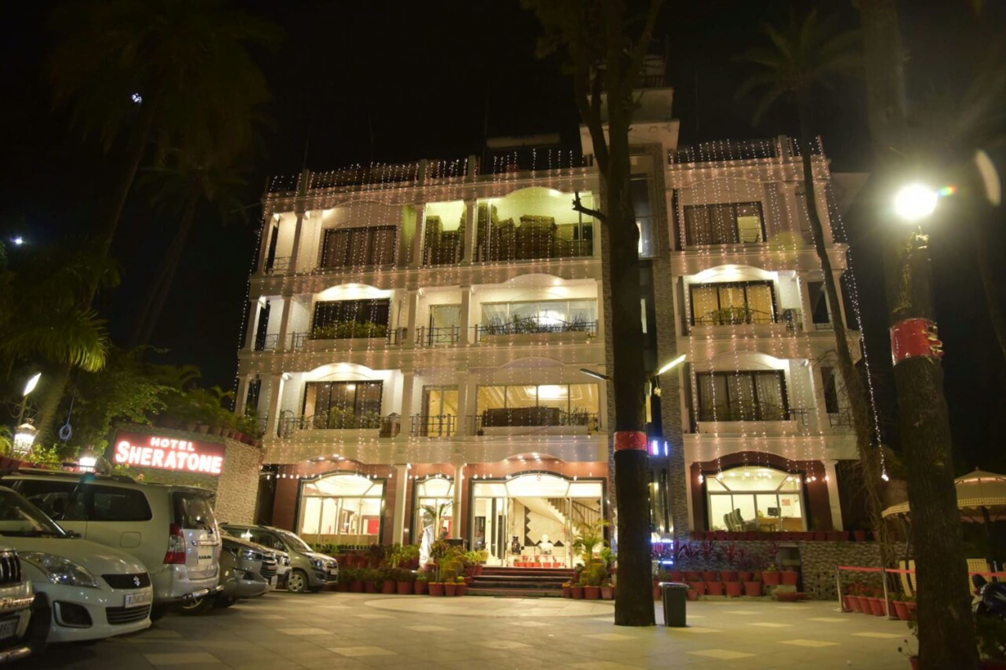 Sheratone Hotel 3*