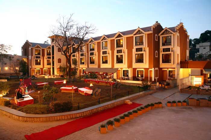Hotel Hilltone