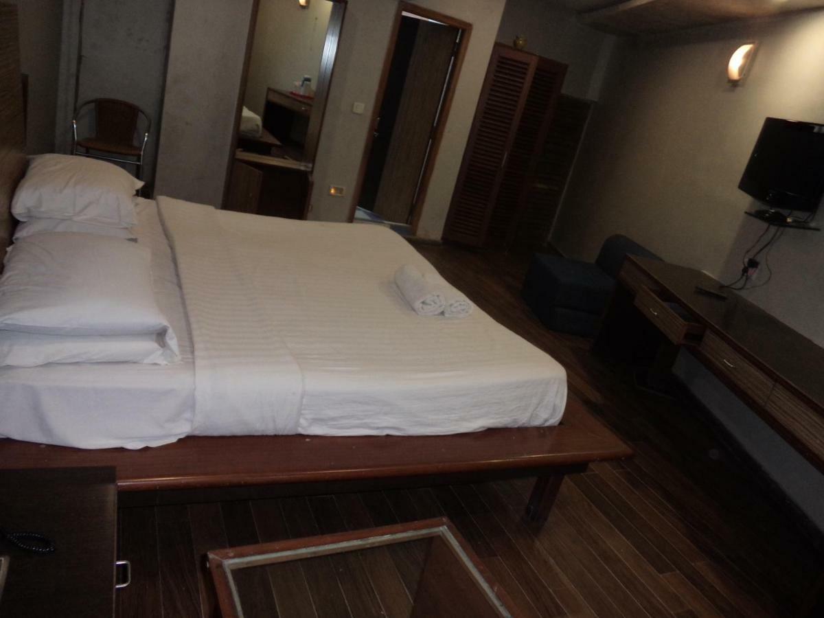 Hotel Hotel Maharaja 2*