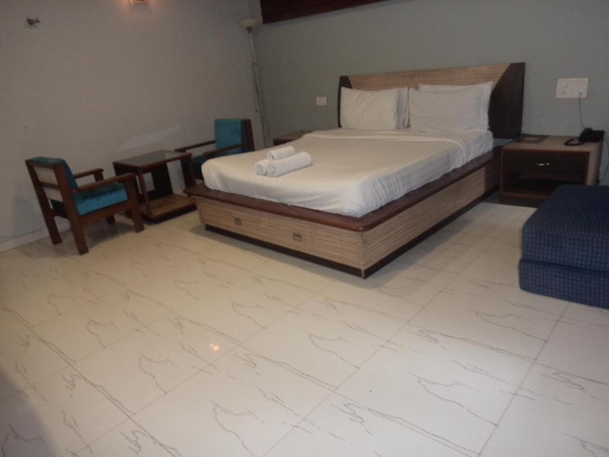 Hotel Maharaja Mount Abu